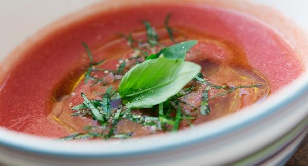 Tomaattinen gazpacho