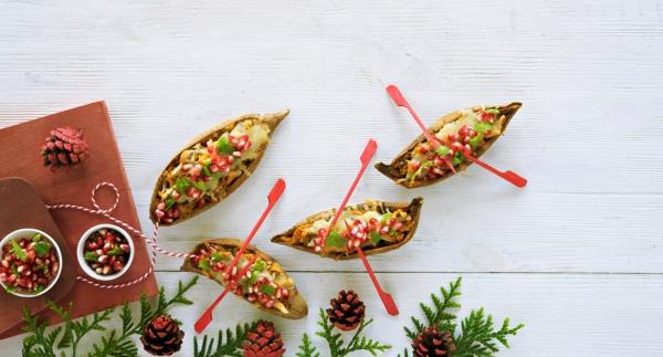 Jouluiset täytetyt bataatit