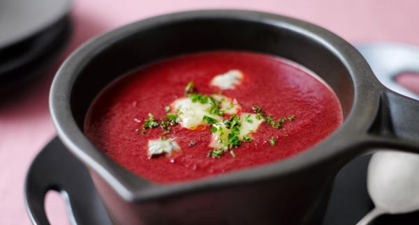 Punajuuri-sinihomejuustokeitto