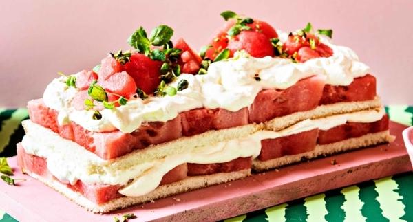 Vesimelonitäytekakku