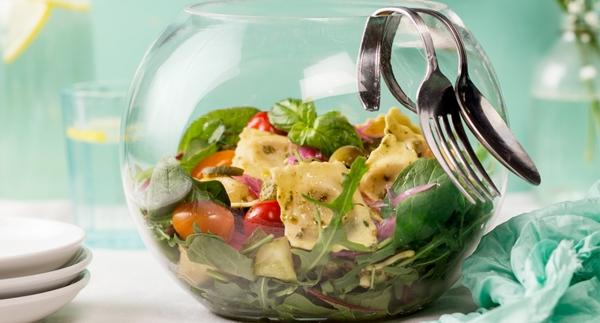 Ruokaisa pastasalaatti