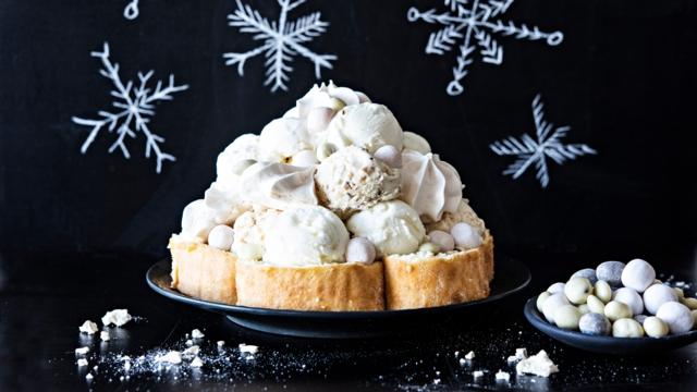 Lumilyhty-jäätelökakku