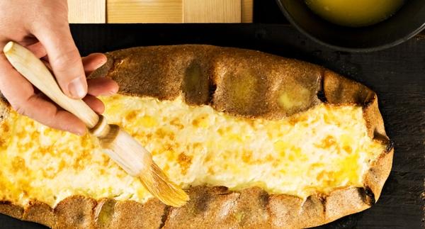 Jättikarjalanpiirakka