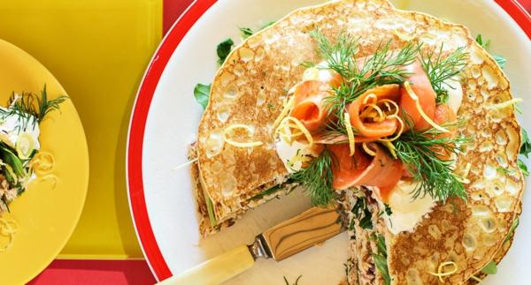 Lettukakku savulohitäytteellä