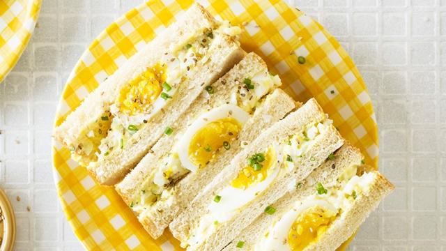 Tamago sando eli japanilaiset kananmunavoileivät