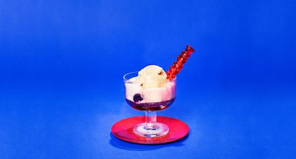 Kirsikka-jäätelödrinkki