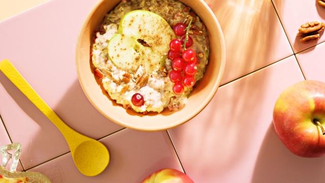 Omenapiirakka-tuorepuuro